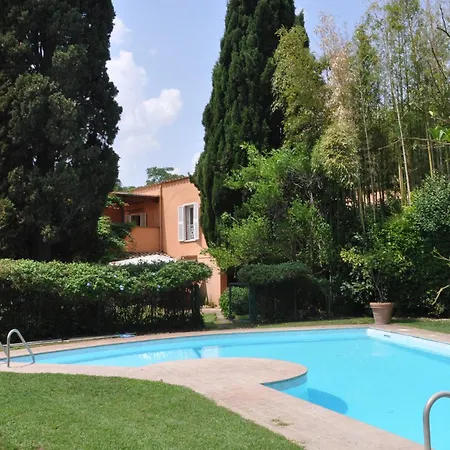 Luxury - Appia Antica *